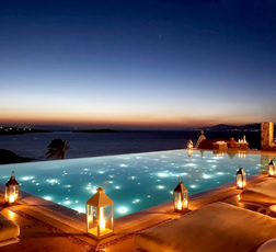 Exclusively Gay Bill and Coo Suites Hotel in Mykonos