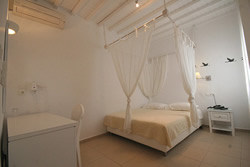 Gay Mykonos Hotel Carbonaki