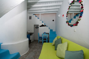 Mykonos gay holiday accommodation Flaskos Studios