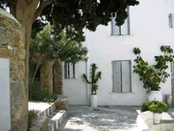 Mykonos gay Geranium Town Suites and Studios