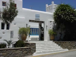 Mykonos gay friendly Rochari Hotel