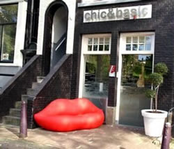 Amsterdam gay hotel Chic & Basic