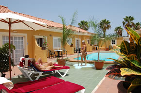 Gran Canaria exclusively lesbian holiday accommodation Beach Girls Resort