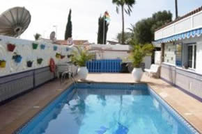 Gran Canaria gay holiday accommodation Escape Club