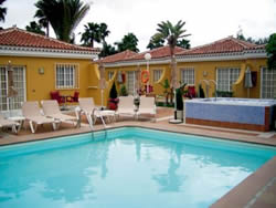 Exclusively Gay Hotel Freedom Bungalows in Gran Canaria
