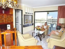 Gay friendly Rey Carlos Hotel in Playa del Ingles