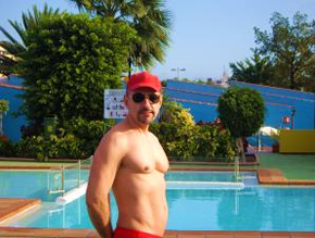 Gran Canaria  gay holiday accommodation Tropical La Zona Gay Bungalows