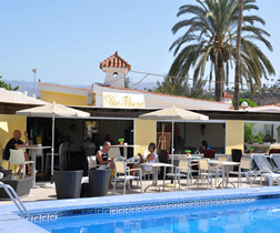 Gran Canaria exclusively gay men complex Villas Blancas