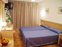 Ibiza gay friendly Hotel El Puerto