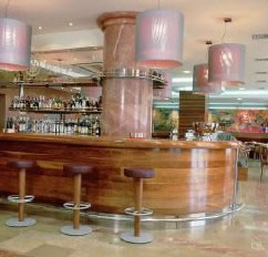 Sitges gay holiday accommodation hotel La Nina