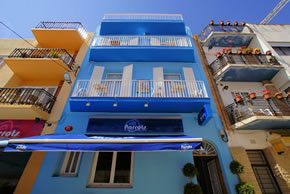 Sitges gay holiday accommodation Hotel Parrots Sitges
