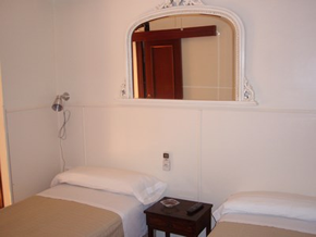 Torremolinos gay holiday accommodation Guadalupe Hostal Double Room