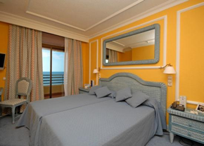 Torremolinos gay holiday accommodation Melia Costa del Sol Hotel Royal Service Suite