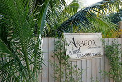 Ft.Lauderdale exclusively gay men's Aragon Inn Guesthouse